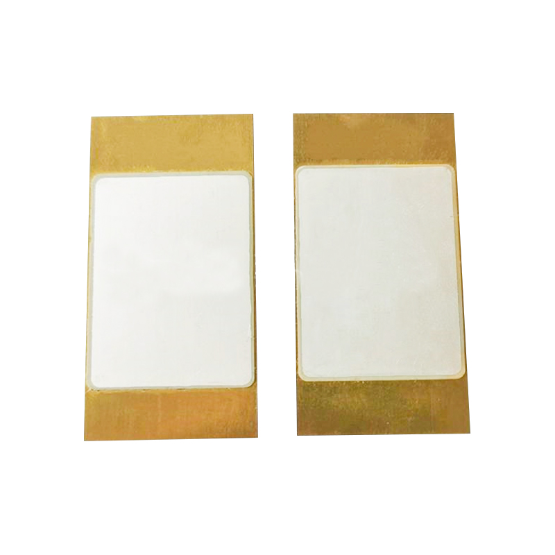 Atomizzatore piezoelettrico con sensore di generazione di energia/riscaldamento